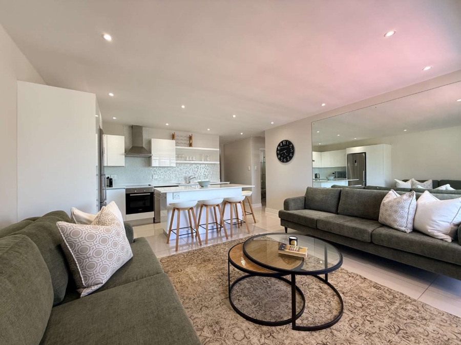 To Let 2 Bedroom Property for Rent in Green Point Western Cape